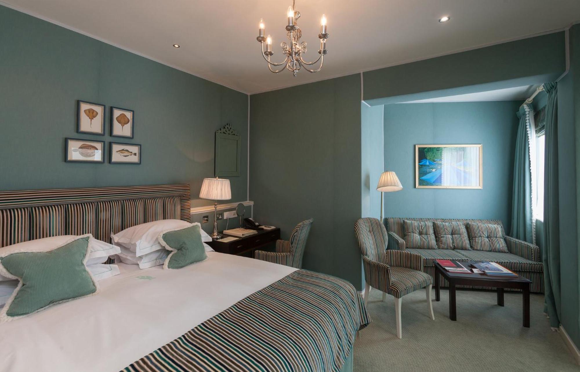 Duke Of Richmond Hotel Saint Peter Port Exteriör bild